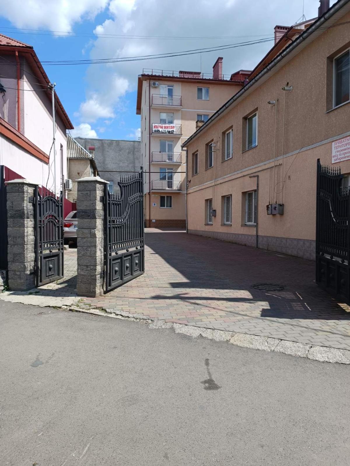 Apartments Domovik On Beregovskaya 3 Mukacheve Exterior photo